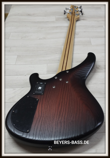 Sandberg Custom 5 Yolanda Charles, Open Pore Brownburst, Signature